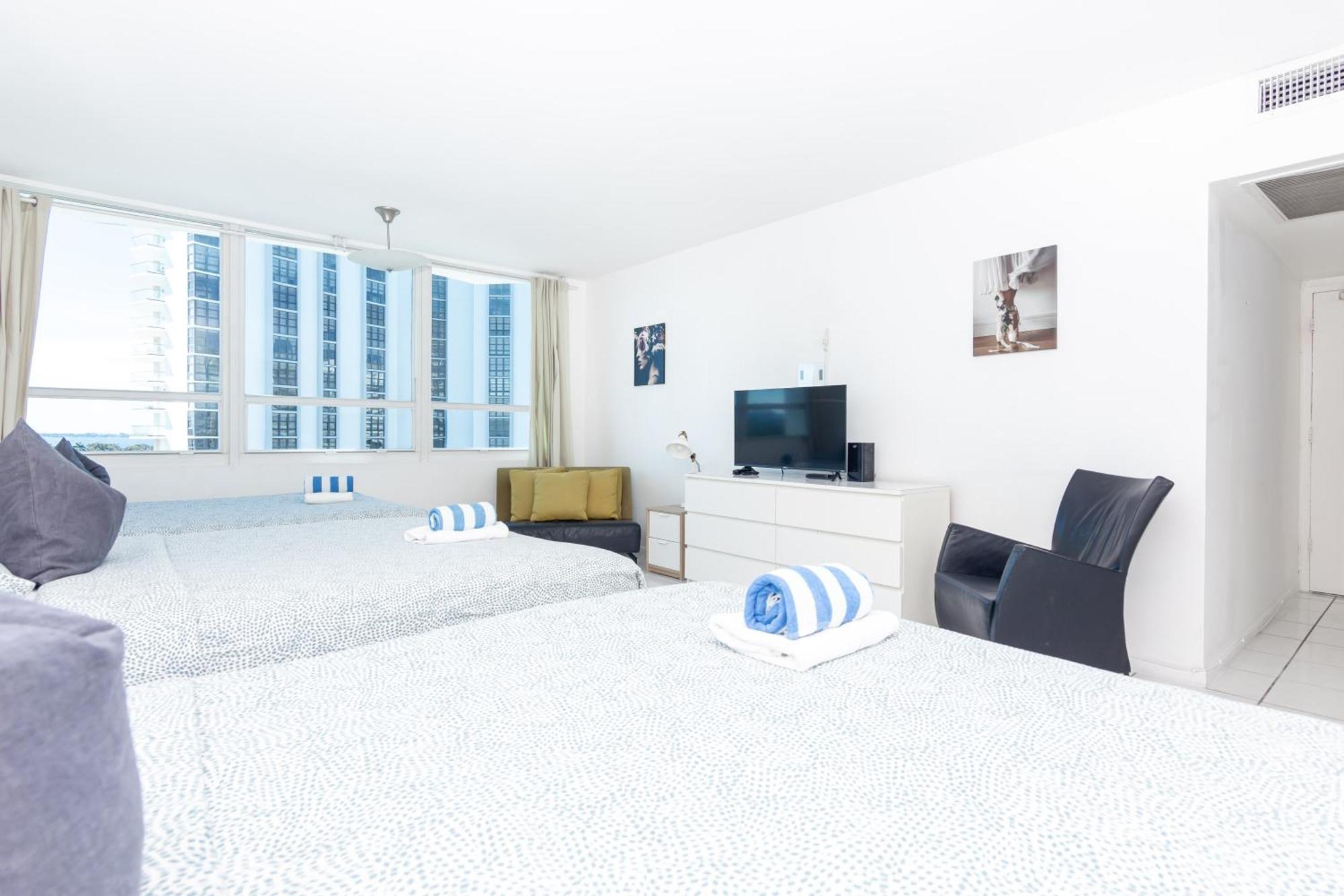 Girasole Apartments Miami Beach Room photo