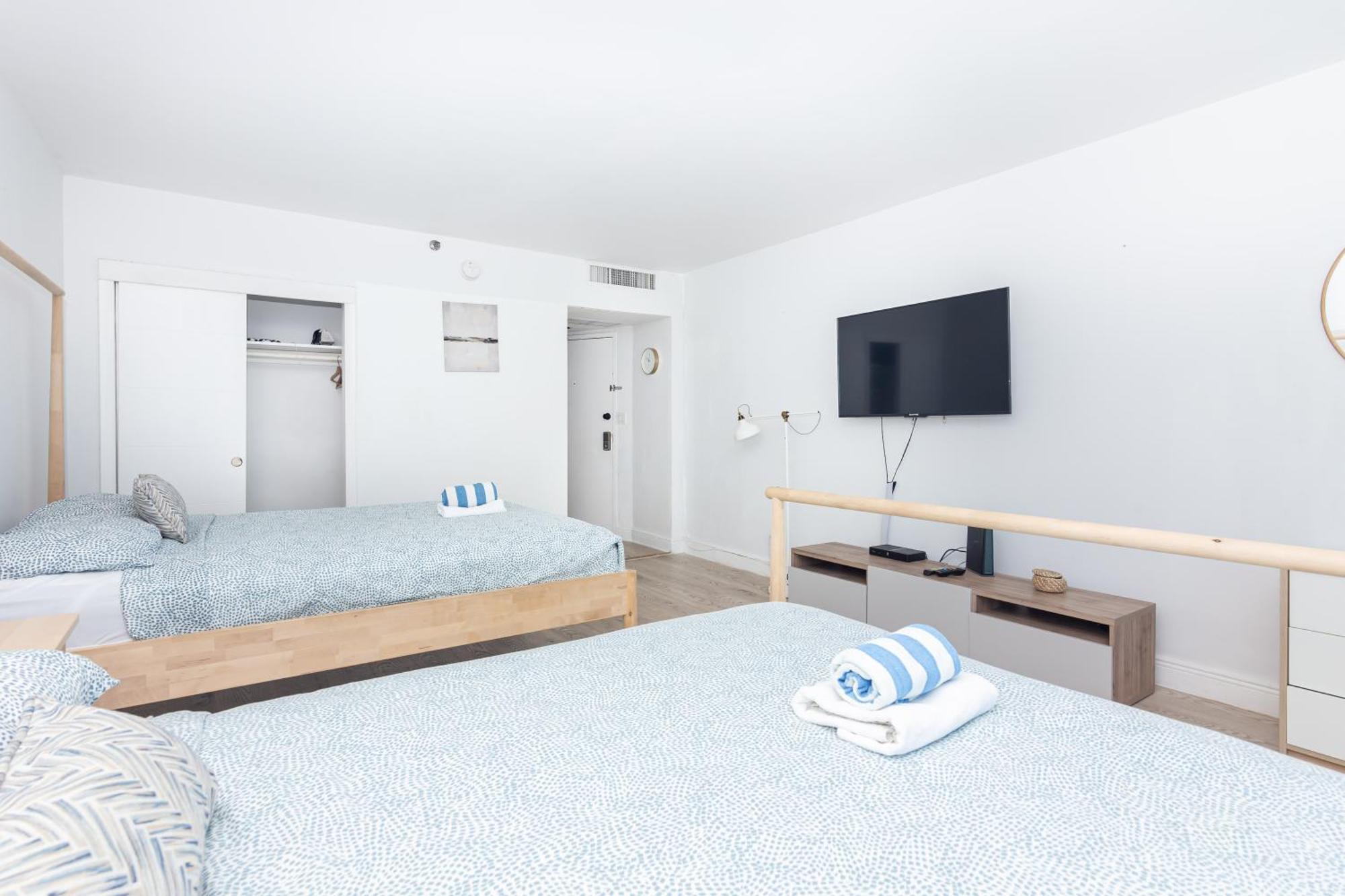 Girasole Apartments Miami Beach Room photo