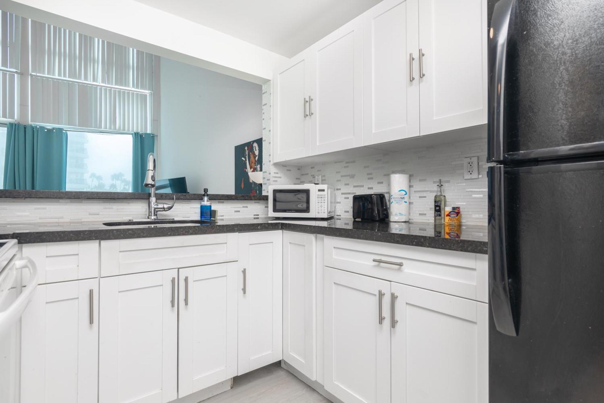 Girasole Apartments Miami Beach Room photo